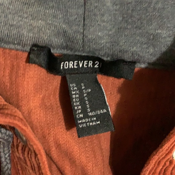 Forever 21 crop jacket - Picture 3 of 3